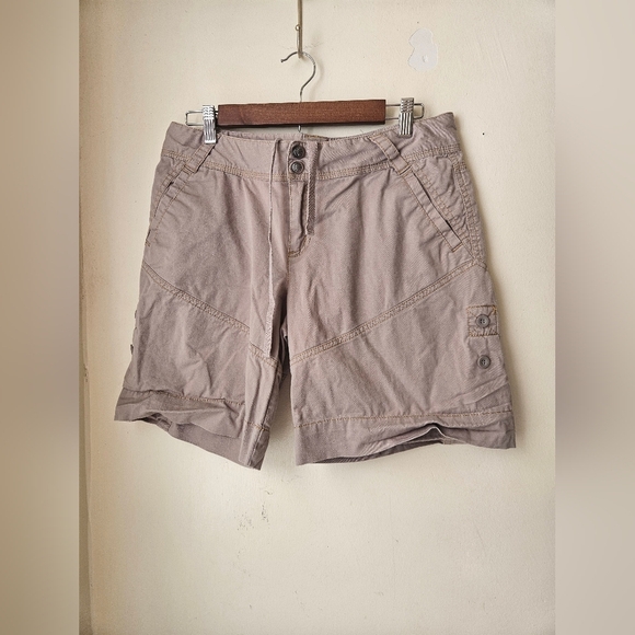 Athleta Pants - Athleta- Cargo Shorts Women's 30 Khaki